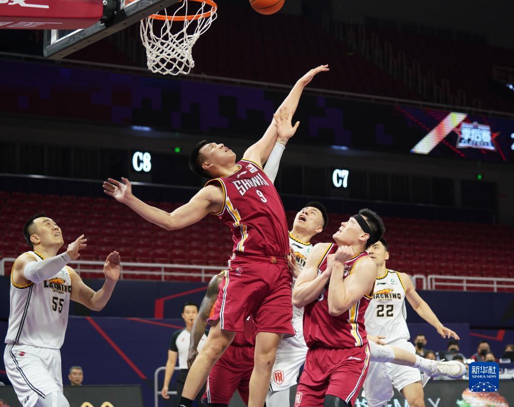 邮报评曼联近5年引援TOP30：姆伯莫第1，C罗第4，桑乔垫底（《邮报》评选曼联近五年30大引援：姆伯莫居首，C罗第4，桑乔垫底）